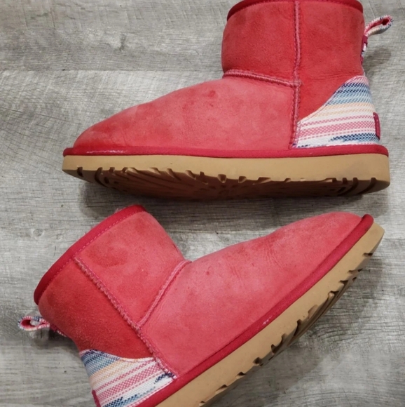 🎁 UGG☃️ Australia Classic Mini Serape Size 6 - Picture 4 of 13